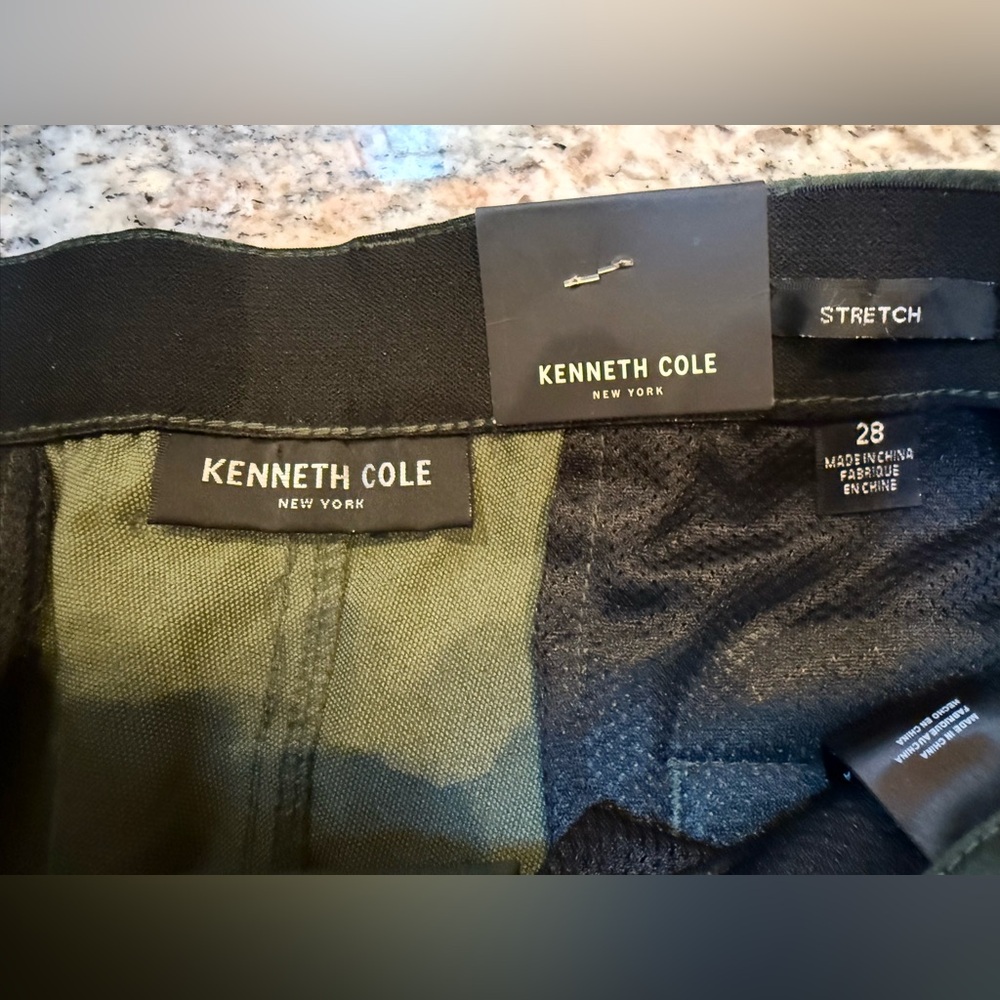 Kenneth Cole Men's Slim Fit Tech Shorts - Olive. Size 28. NWT - Picture 9 of 10